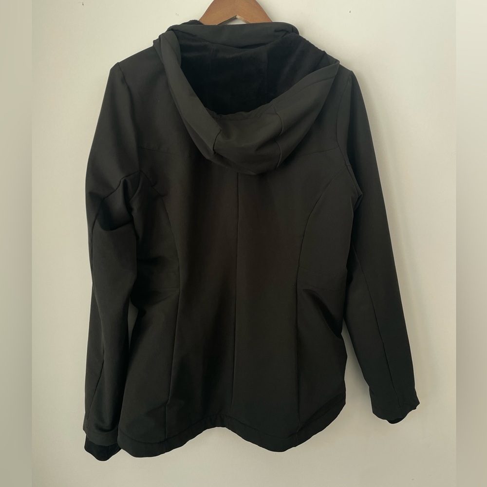 The North Face Soft Black Jacket - Picture 2 of 4